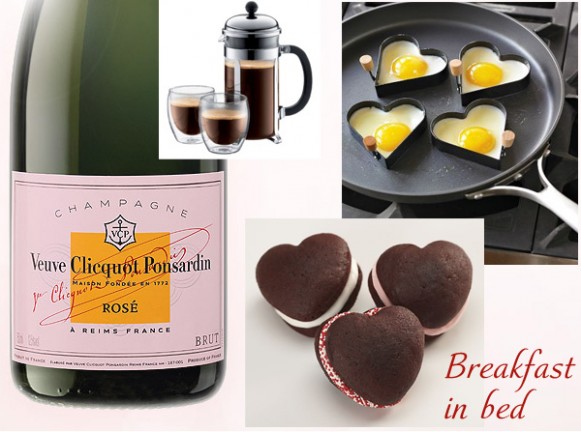 Valentine's Gift Ideas: Breakfast in Bed in a Sexy Bedroom | At ...