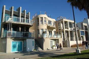 modern architecture houses in venice beach, california