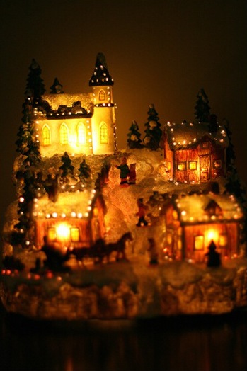 miniature winter village by Frugan on Flickr