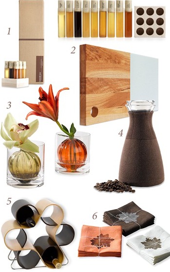 honey tasting kit :: cheese board :: flower vase :: coffee maker :: wine rack :: linen napkins