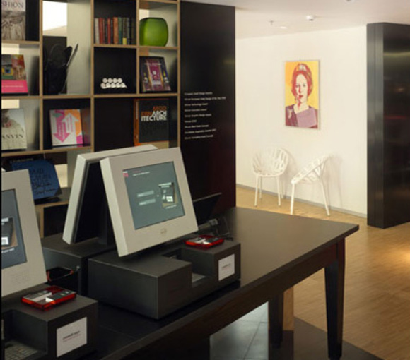 self-served check in counters at citizenm