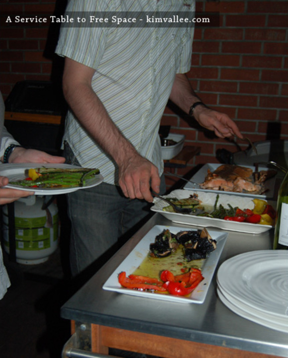 eco bbq service table