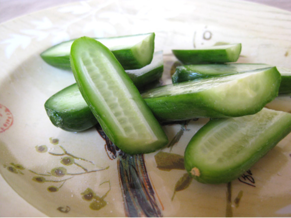 mini cucumbers with very tiny seeds