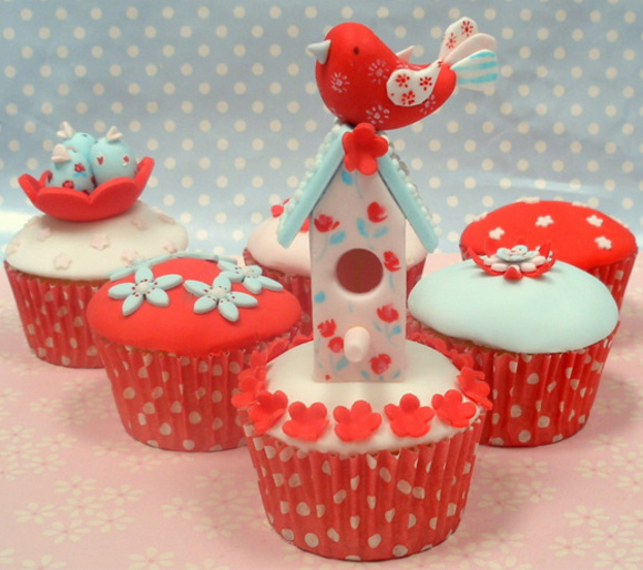 bird house cupcakes by natasha collins of nevie-pie cakes