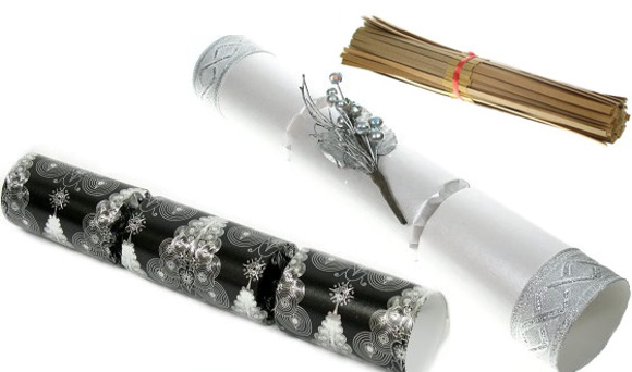 fill your own christmas crackers by classic crackers