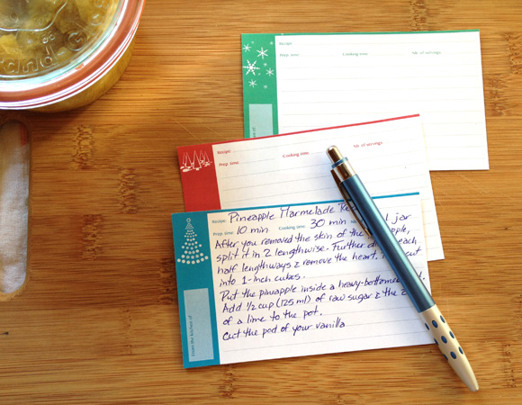 holiday recipe card printables with an handwritten recipe
