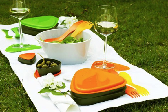 modern picnicware